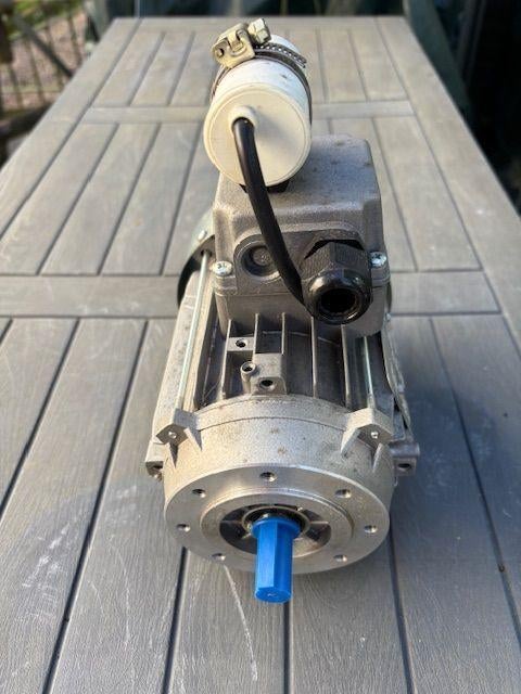 Elektromotor, Ophalen, Zo goed als nieuw, Elektromotor, Minder dan 1400 rpm