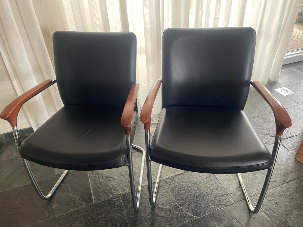 Vepa Elise | Set van 2 zwart leren vergaderstoelen, Huis en Inrichting, Stoelen, Ophalen, Twee, Zwart, Leer