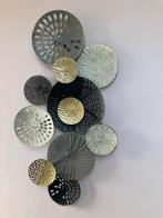 Muurdecoratie van metalen cirkels, Huis en Inrichting, Metaal, Gebruikt, Meerkleurig, Decoratieobject