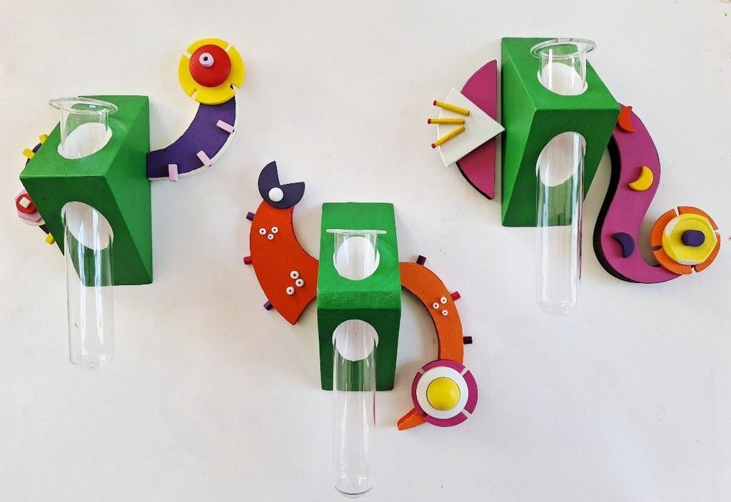 3 hangende vaasjes in houten houder., Overige materialen, Overige kleuren, Nieuw, Ophalen of Verzenden