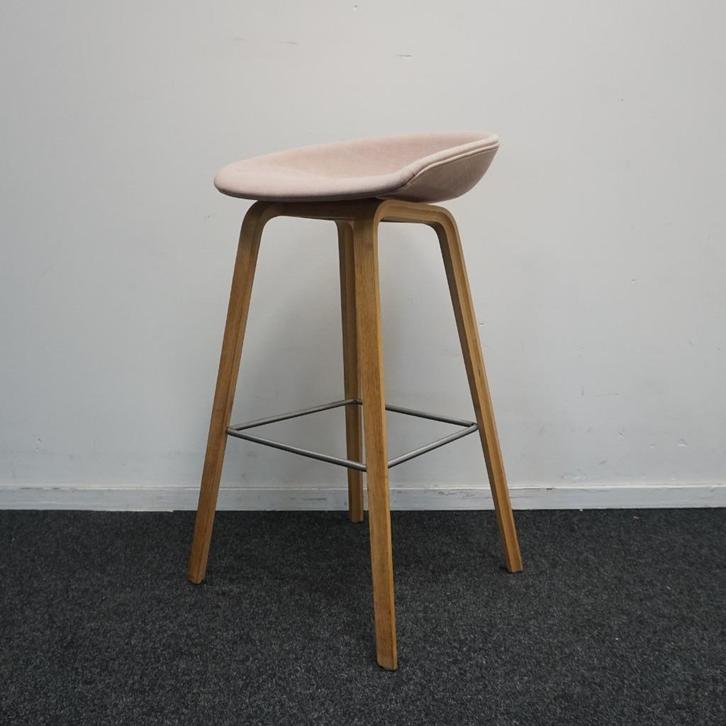 HAY About a Stool AAS33 Design Barkrukken | Roze | 75 cm, Huis en Inrichting, Barkrukken, Gebruikt, 60 tot 90 cm, Metaal, 3 krukken