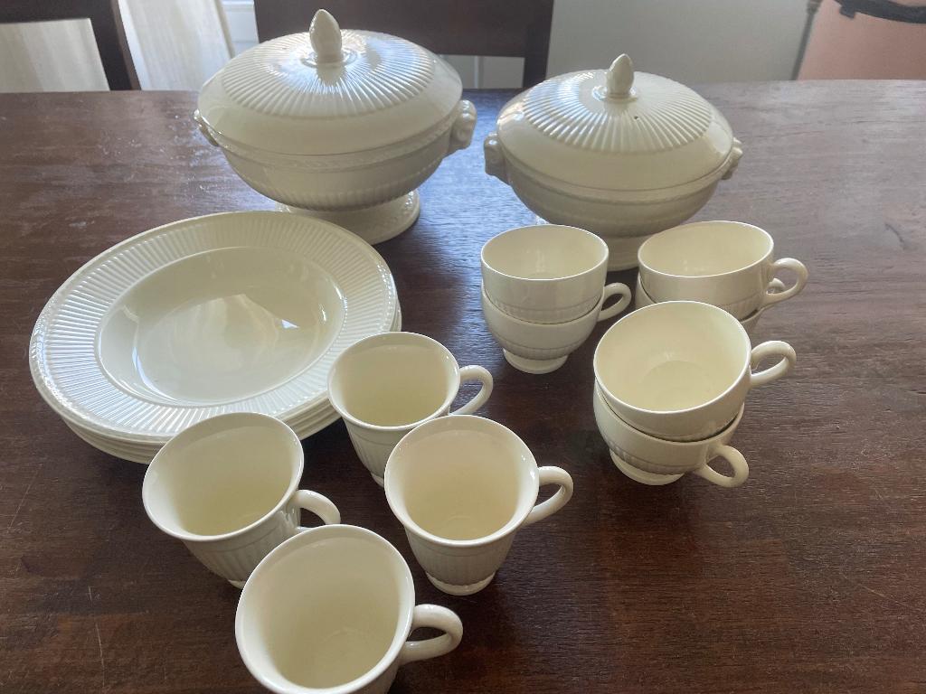 Wedgewood Edme servies, Ophalen, Zo goed als nieuw, Wedgwood, Kop(pen) en/of Schotel(s)