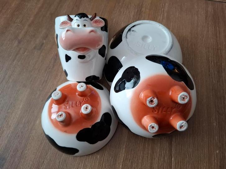 Koeien servies - 1 mok + 3x kom - Silly - v.a. €3,49 verzend, Huis en Inrichting, Keuken | Servies, Zo goed als nieuw, Kom(men)