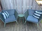Intratuin Loungestoelen met tafeltje en grijze kussens, 2 zitplaatsen, Overige materialen, Gebruikt, Bijzettafel