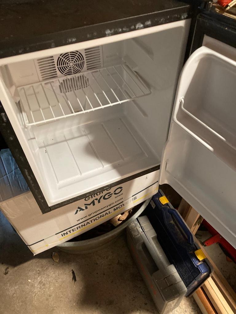 Camping koelkast 70 watt/220 volt, Caravans en Kamperen, Ophalen, Gebruikt, Koelbox, Elektrisch