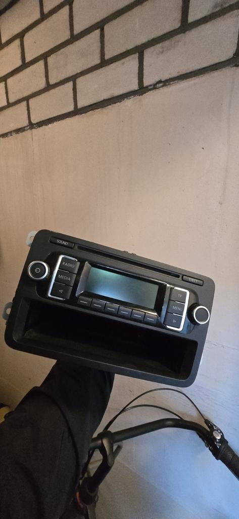 Originele VW Polo Radio RCD210 MP3 - Zo goed als nieuw, Ophalen, Zo goed als nieuw