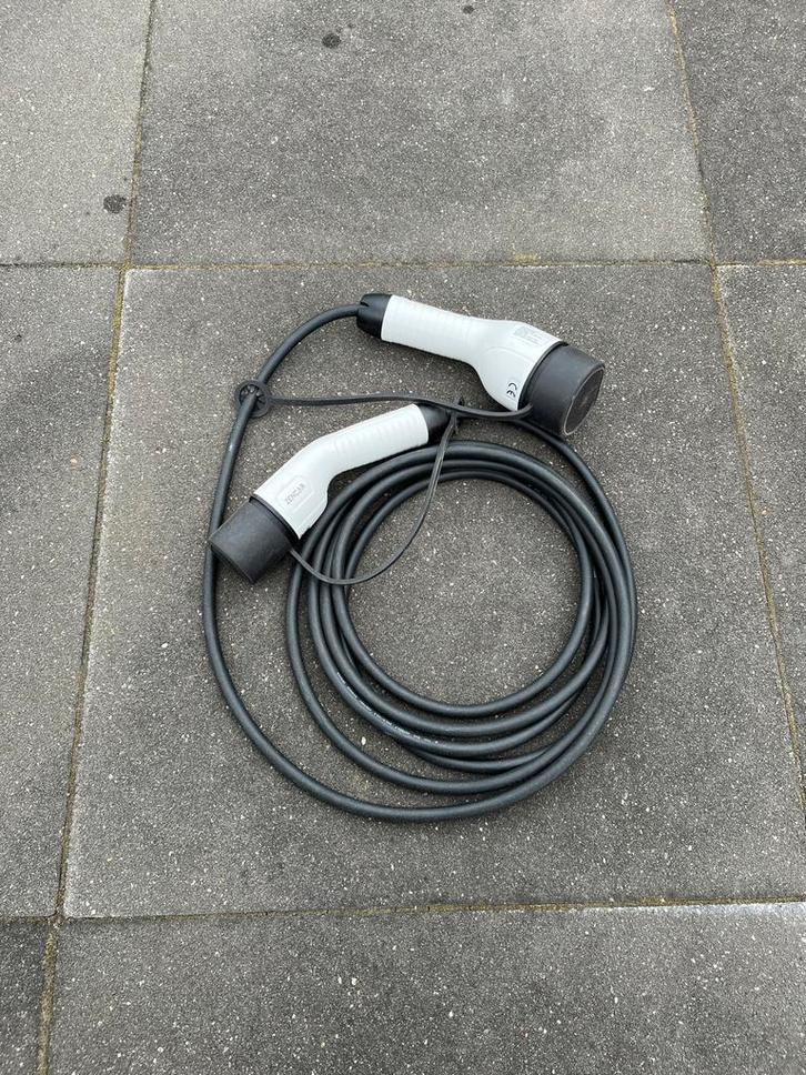 Laadkabel Type 2 16A 1 Fase 3,7KW 5 meter, Auto diversen, Laadpalen, Zo goed als nieuw, Laadkabel, Ophalen of Verzenden