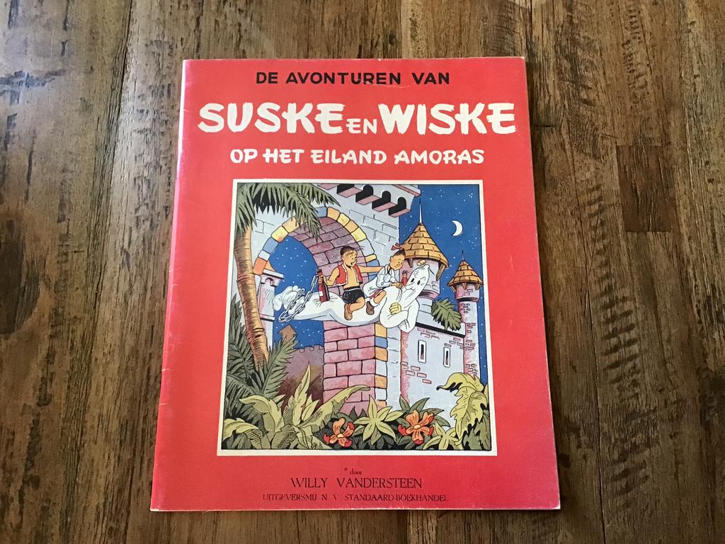 Suske en Wiske Op het eiland Amoras, Eén stripboek, Ophalen of Verzenden, Zo goed als nieuw