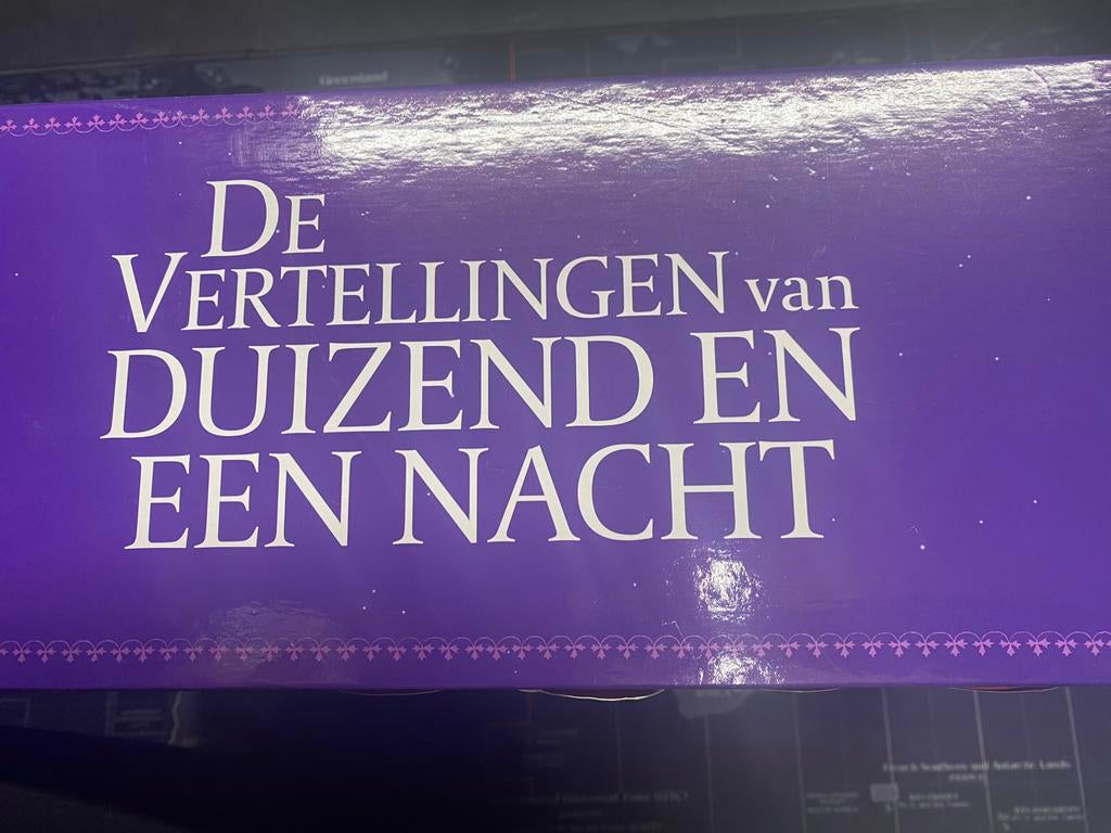 De Vertellingen van Duizend en Een Nacht boeken in box, Boeken, Ophalen of Verzenden, Zo goed als nieuw, Nederland