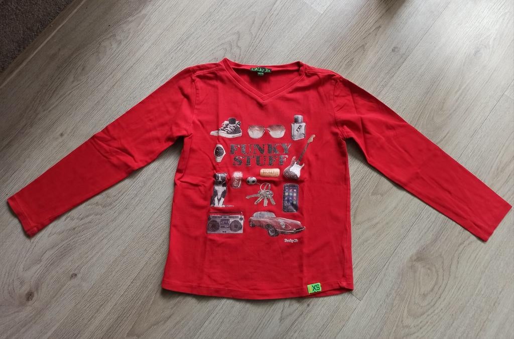 Rood shirt met lange mouwen Funky XS maat 122/128, Kinderen en Baby's, Kinderkleding | Maat 122, Ophalen of Verzenden, Zo goed als nieuw
