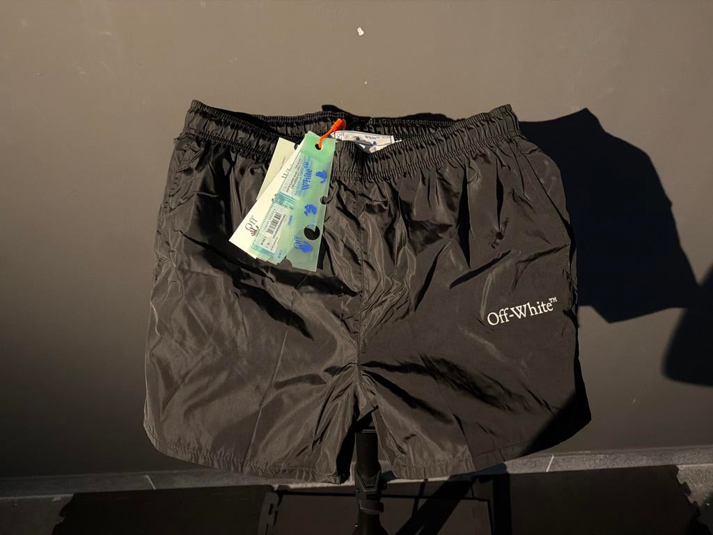 Off-White Zwemshort Zwart - Gloednieuw met prijskaartje, Kleding | Heren, Badmode en Zwemkleding, Ophalen of Verzenden, Maat 52/54 (L)