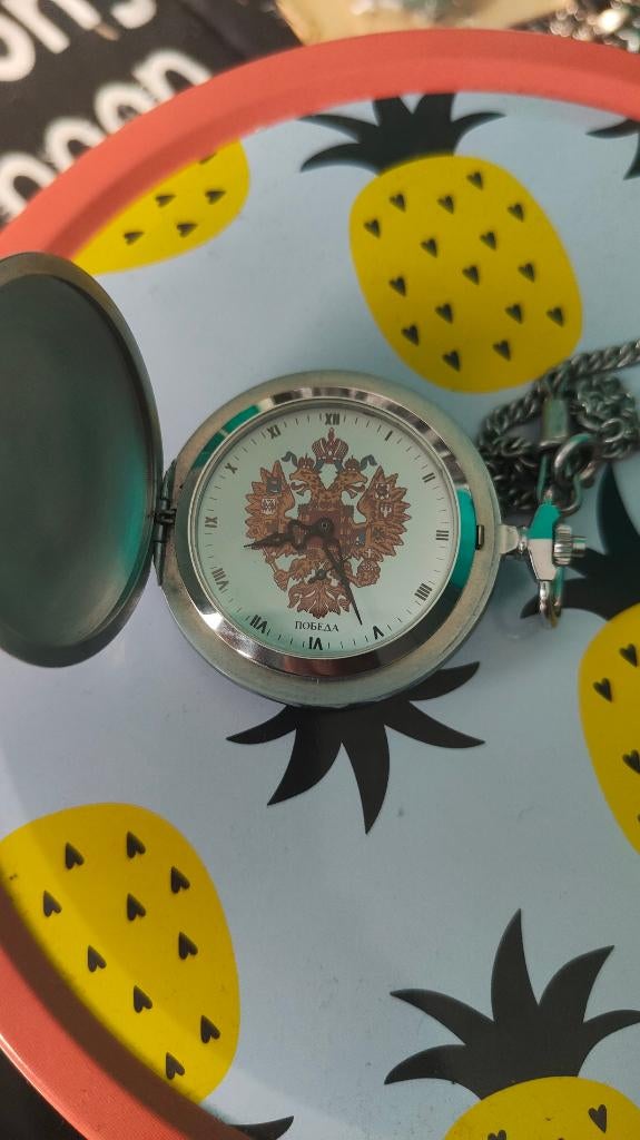 Pobeda Russische zakhorloge -Zeilschip, Antiek en Kunst, Ophalen of Verzenden