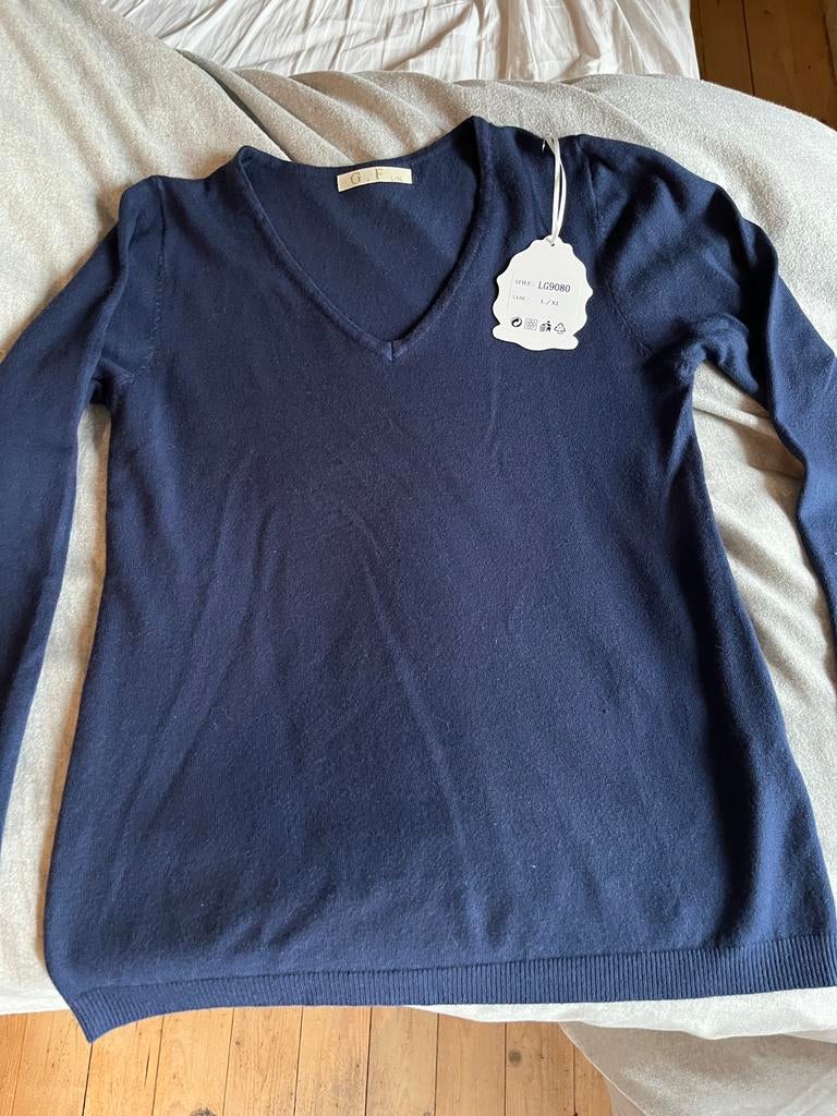 Te koop: een nieuwe trui van bamboe wol zijde en cashmere M, Ophalen of Verzenden, Nieuw, Maat 38/40 (M), Blauw