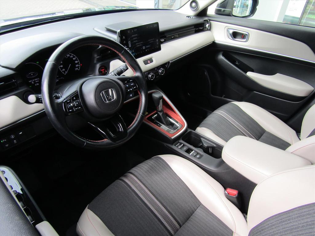 Honda HR-V 1.5 i-MMD 131pk CVT, Automaat, Metallic lak, Leder en Stof, Bedrijf