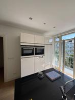 MDF-keuken met Siemens apparatuur en natuursteen blad, Huis en Inrichting, Ophalen, Gebruikt, Wit, Hoekkeuken