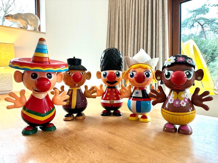 Efteling carnaval festival jokie en jet figuren rode neuzen, Verzamelen, Efteling, Zo goed als nieuw, Beeldje of Poppetje, Ophalen of Verzenden