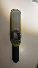 Mini Rasp 2 in 1. Joseph Joseph, Ophalen of Verzenden, Zo goed als nieuw