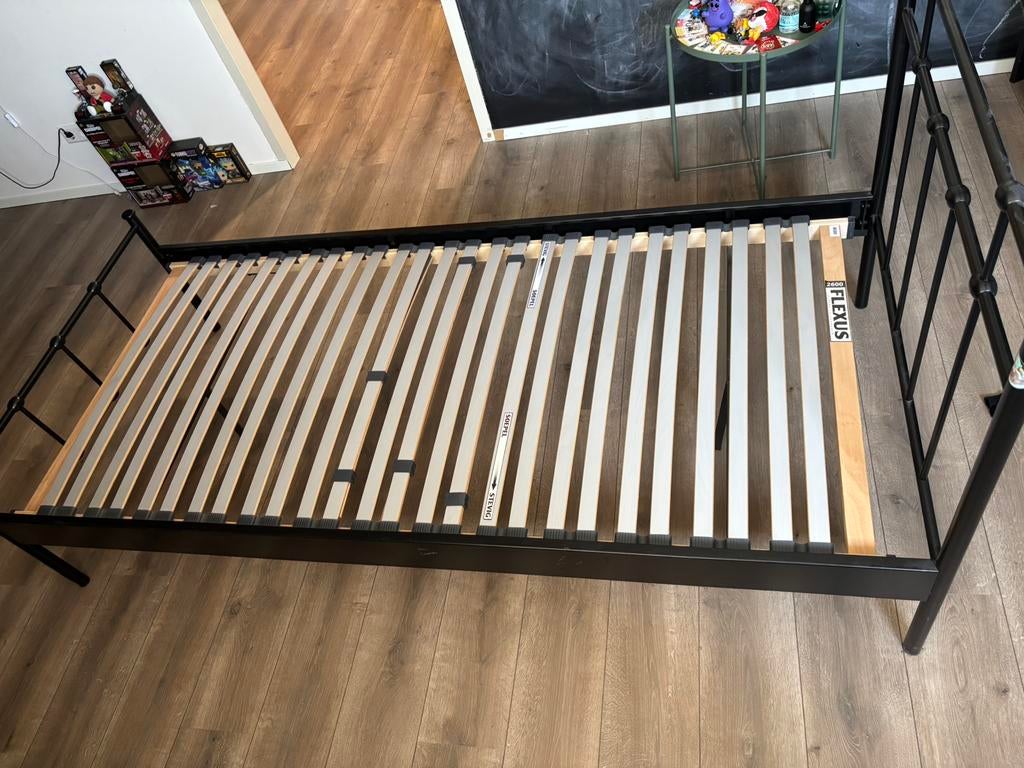 Zwarte 1 persoonsbed, 90 cm, Eenpersoons, Zwart, Ophalen of Verzenden