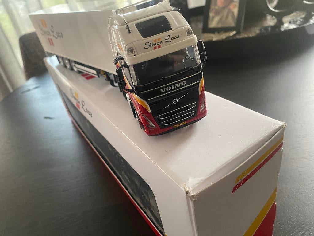 1:50 Scania van Simon Loos, Ophalen, Zo goed als nieuw, Bus of Vrachtwagen
