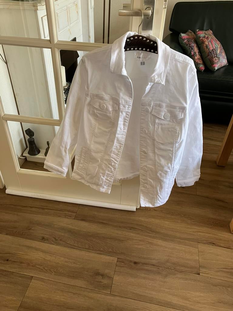 Wit spijkerjasje, Kleding | Dames, Verzenden, Zo goed als nieuw, Maat 46/48 (XL) of groter, Wit
