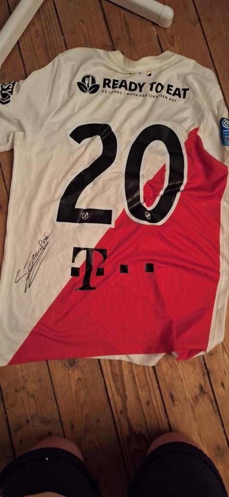 FC Utrecht Gedragen Thuisshirt Troupee Gesigneerd, Maat M, Ophalen of Verzenden, Gebruikt, Shirt