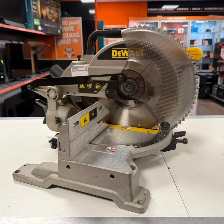 DeWalt DW714 Cirkelzaag, Doe-het-zelf en Verbouw, Gereedschap | Zaagmachines, Zo goed als nieuw