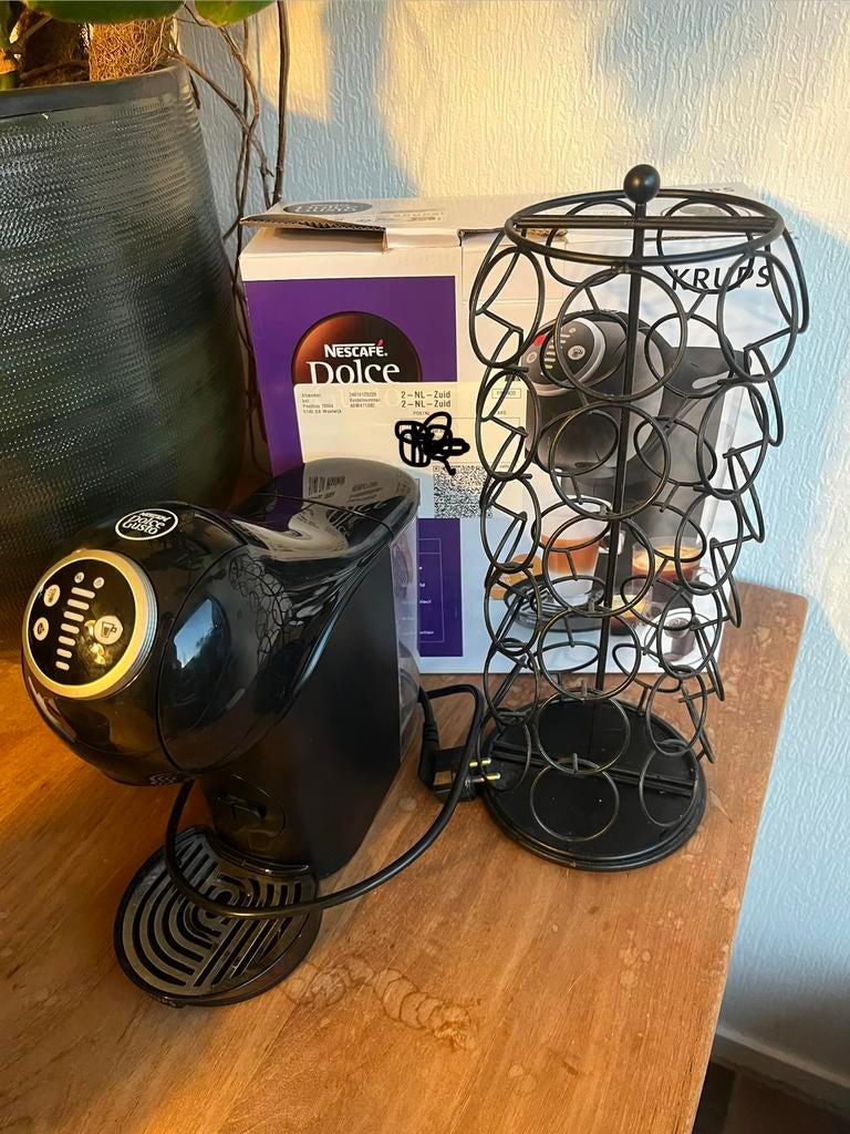 Dolce Gusto Genio S Plus met cuphouder, Witgoed en Apparatuur, Koffiezetapparaten, Ophalen, Gebruikt, Koffiemachine, 1 kopje