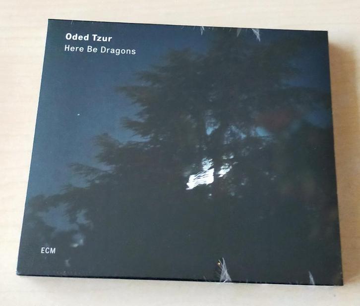Oded Tzur - Here Be Dragons CD 2020 ECM Nieuw, Cd's en Dvd's, Cd's | Jazz en Blues, Nieuw in verpakking, Jazz, 1980 tot heden
