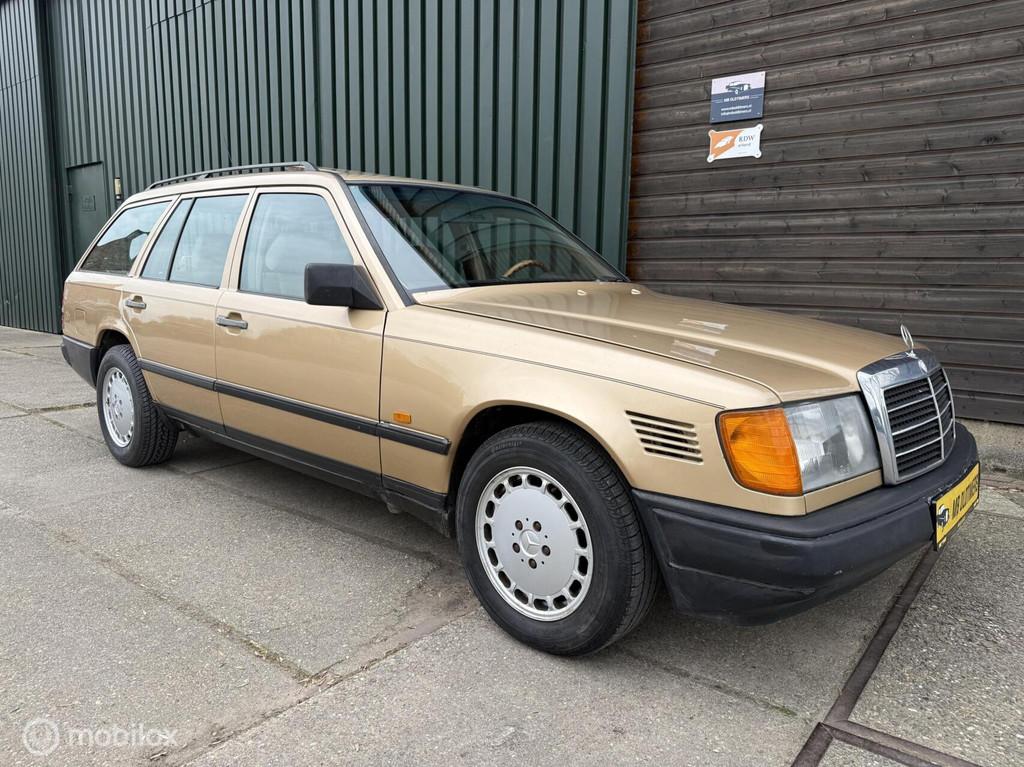 Mercedes-Benz 250 TD OM605 Automaat 06-1986, Automaat, Achterwielaandrijving, Beige, 2497 cc