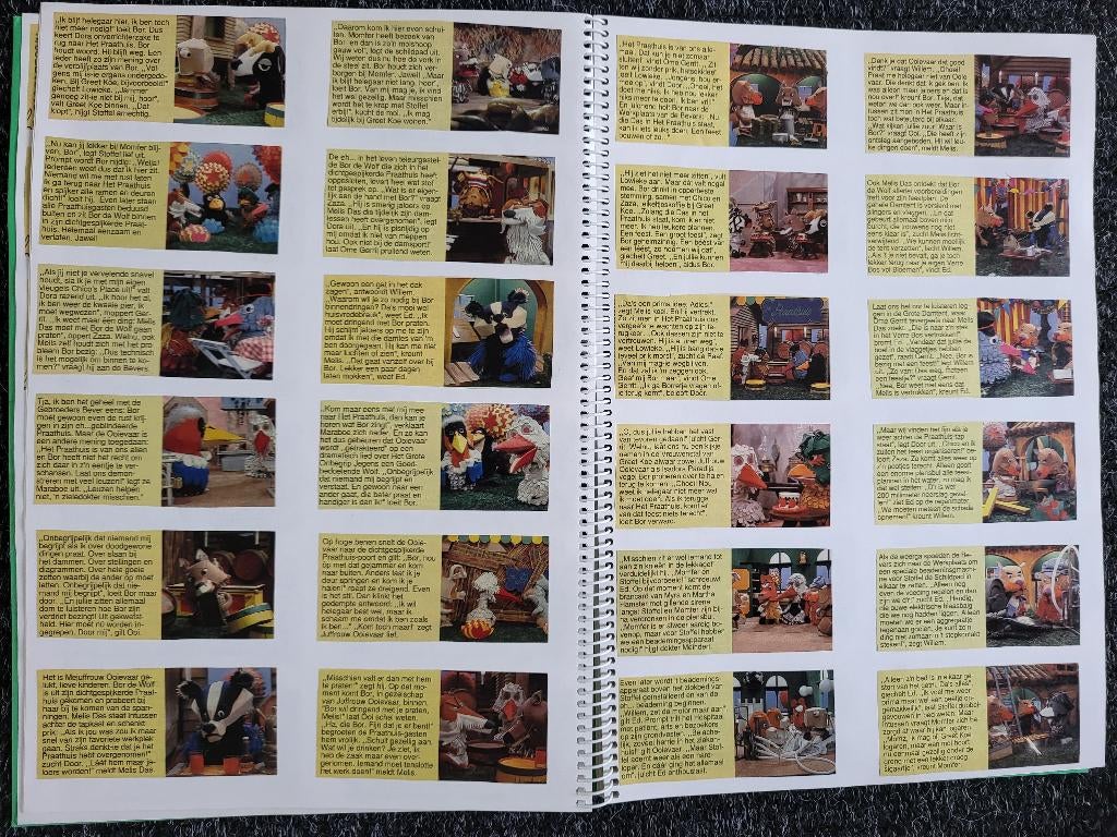 Plakboek met plaatjes Fabeltjeskrant, Ophalen of Verzenden, Gelezen