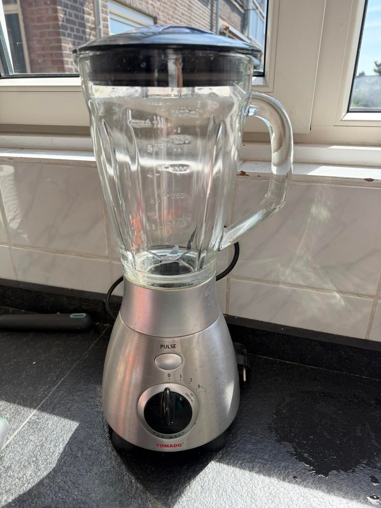 Tomado blender 1.5L, Witgoed en Apparatuur, Blenders, Ophalen of Verzenden, Gebruikt, Blender