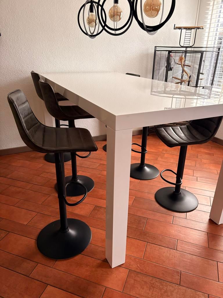 Moderne hoogglans witte bartafel (220x110x105 cm), Huis en Inrichting, Tafels | Eettafels, Ophalen, Kunststof, Gebruikt, 100 tot 150 cm