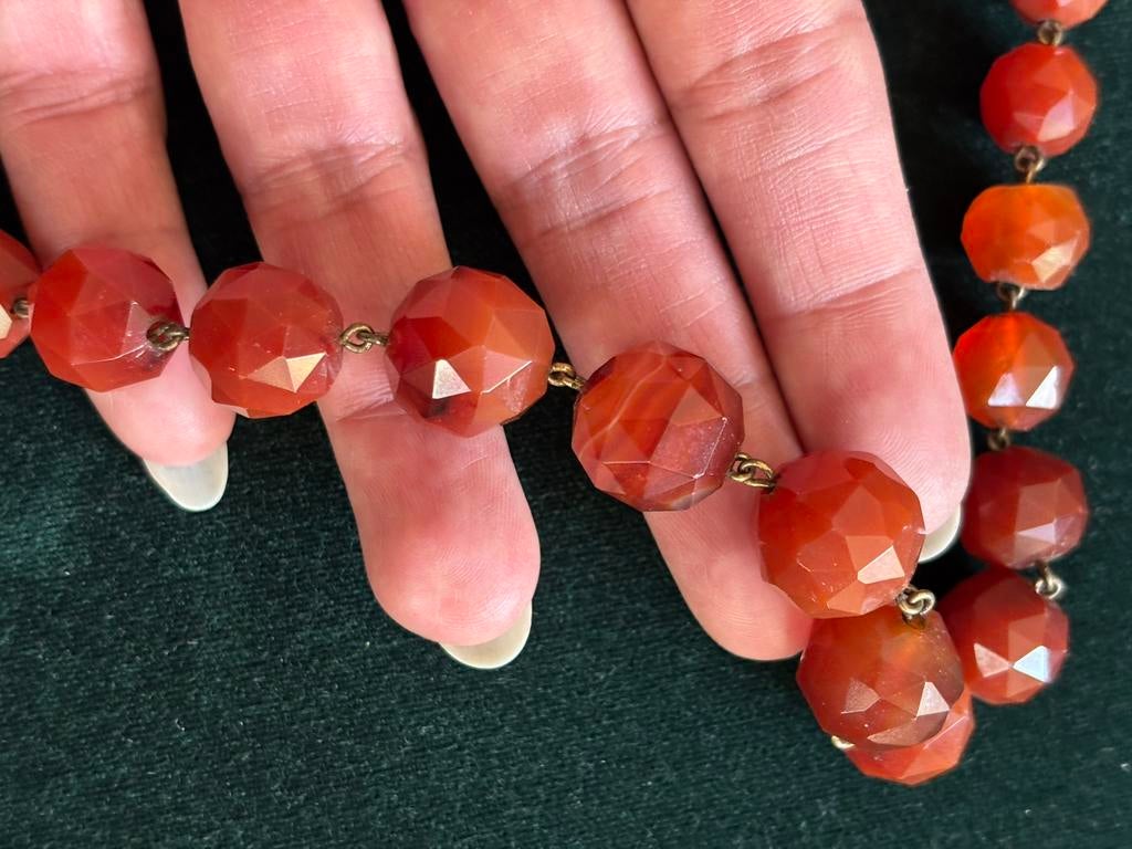 Vintage Halsketting met Facetgeslepen carneool  Kralen, Gebruikt, Oranje, Ophalen of Verzenden, Steen of Mineraal