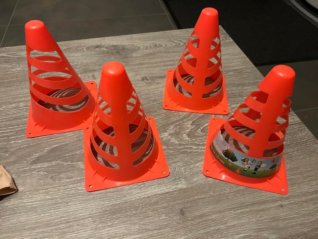 4x oranje pion of kegelset / pionnenset / buiten speelgoed, Ophalen of Verzenden, Zo goed als nieuw