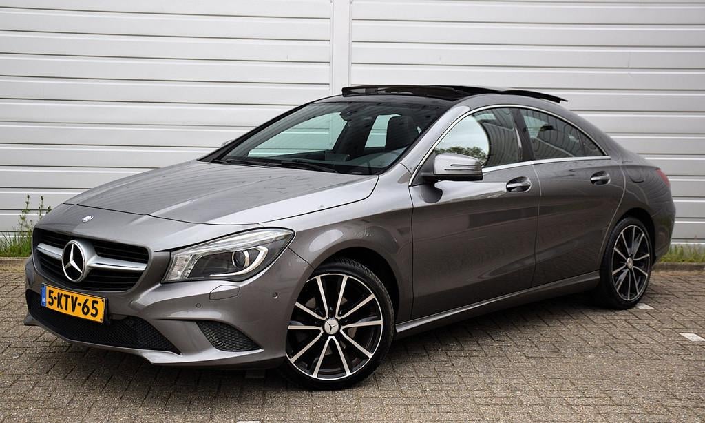 Mercedes-Benz CLA-klasse 200 Prestige ///* Panodak * Navigat, Auto's, Mercedes-Benz, Gebruikt, 715 kg, Bedrijf, 19 km/l