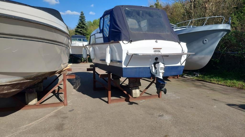 Coronet motorboot incl. Ligplaats Brielle