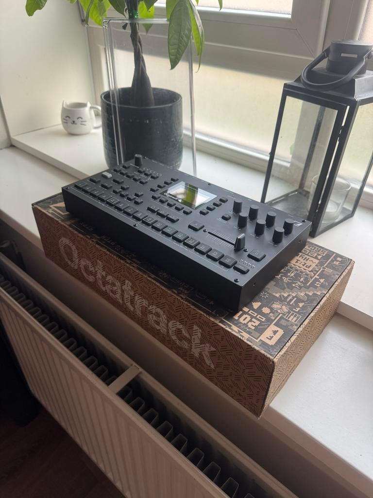 Elektron Octatrack MK2 met stofkap en SD kaart, Muziek en Instrumenten, Overige merken, Zo goed als nieuw, Met midi-aansluiting