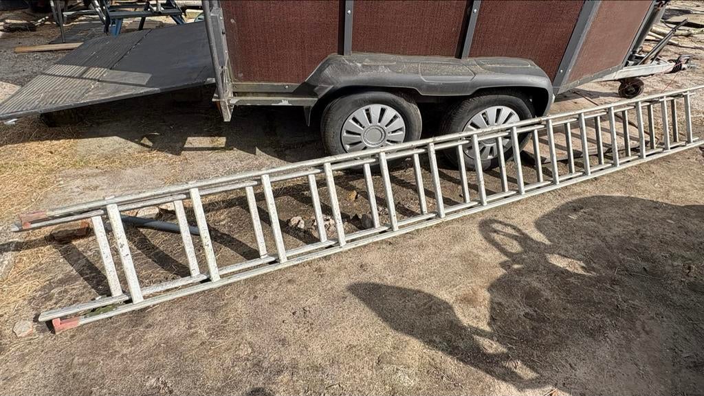 Aluminium ladder 4 meter, Ophalen, Gebruikt, Ladder, Opvouwbaar of Inschuifbaar