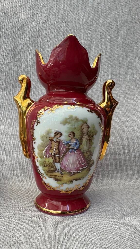 Veritable Porcelaine Limoges France Vaas met Fragonard decor, Antiek en Kunst, Antiek | Vazen, Ophalen of Verzenden