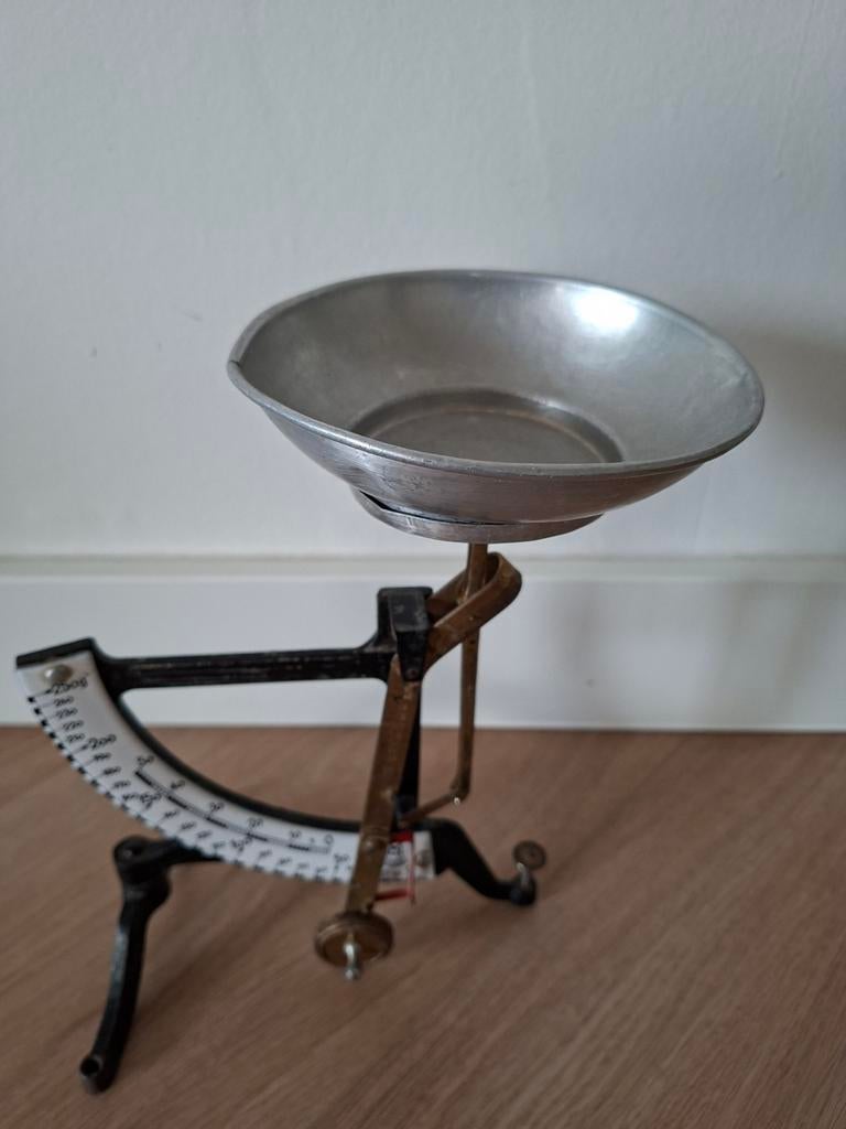Antieke weegschaal tot 250 gram, Antiek en Kunst, Ophalen of Verzenden