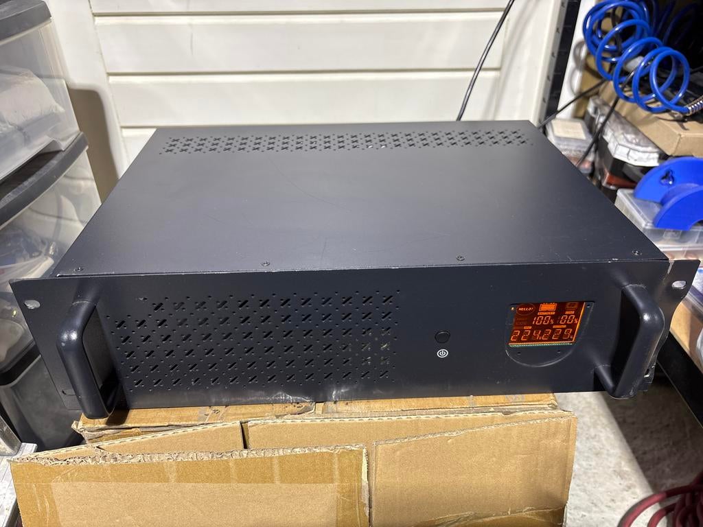 Energenie Rack UPS 1500VA - Noodstroomvoeding, Ophalen of Verzenden, Gebruikt