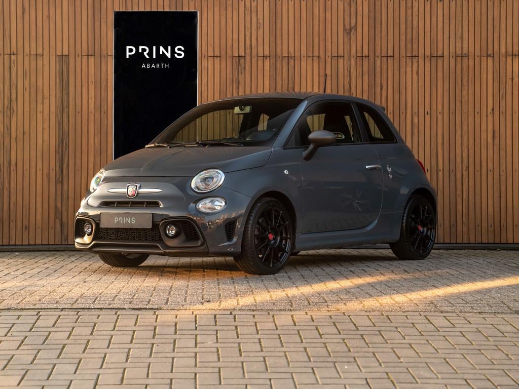 Abarth 595 70th Anniversary (bj 2019), Auto's, Abarth, Voorwielaandrijving, 145 pk, Stof, Gebruikt