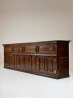 Engelse dressoir ca. 1720 eiken