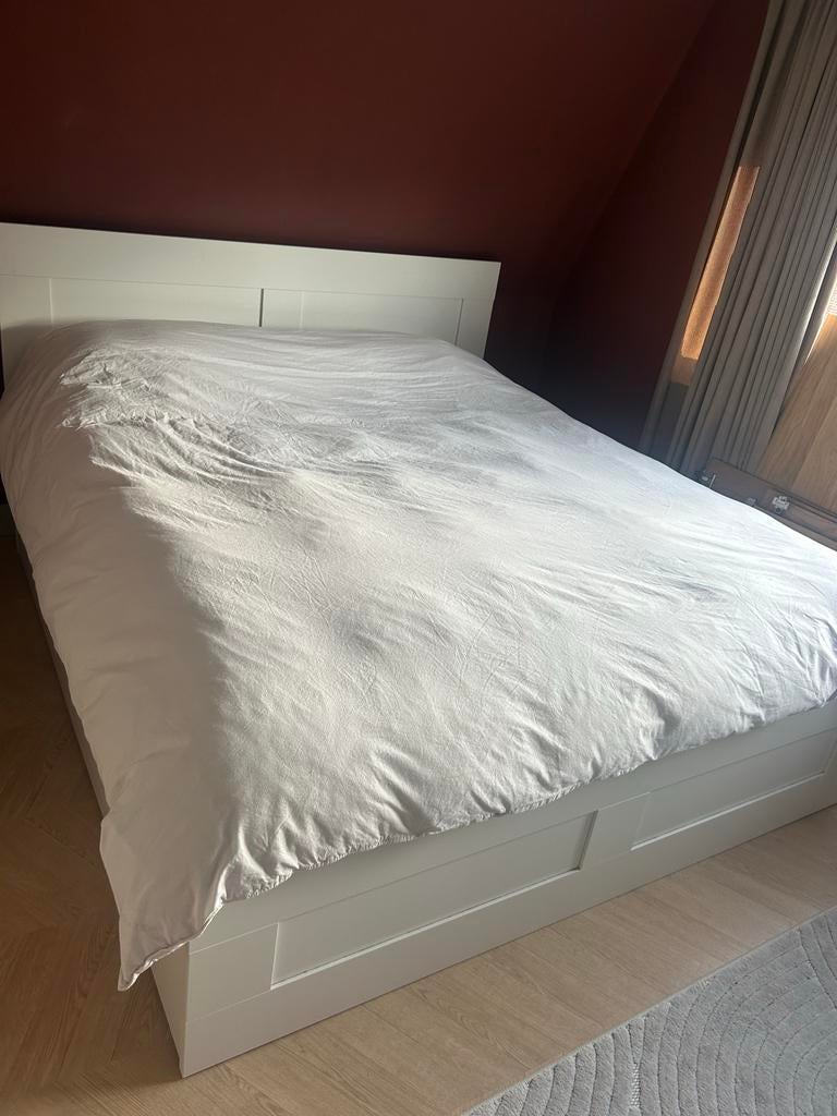 Brimnes bed 180x200 met pocketvering matras en 4 lades, Huis en Inrichting, Slaapkamer | Bedden, Ophalen, Gebruikt, Wit, Tweepersoons
