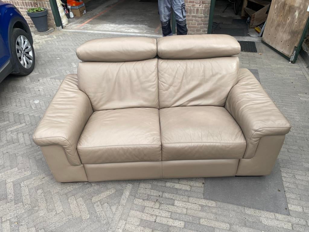 Mooie lederworld tweezitsbank beige., Huis en Inrichting, Banken | Bankstellen, Ophalen, 150 tot 200 cm, Tweepersoons, 75 tot 100 cm
