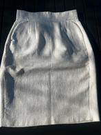 Armani beige rok met glanzende stof, Kleding | Dames, Rokken, Ophalen of Verzenden, Gedragen, Beige, Boven de knie