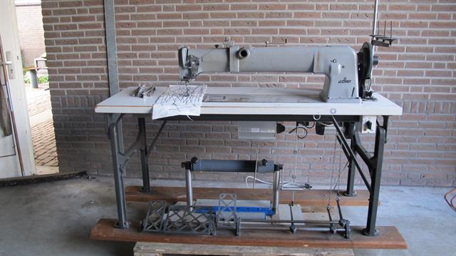 industriële naaimachine Adler 220-76-73 / gerevise, Niet ingevuld, Niet ingevuld, Niet ingevuld