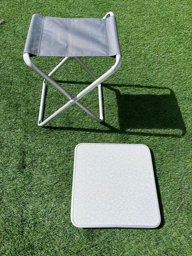 Opklapbare kruk en tafeltje, Ophalen, Zo goed als nieuw, Campingtafel