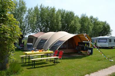 Europa Camper Suncruiser de Luxe met Avant Garde pakket 2015, Caravans en Kamperen, Ophalen, Beige, Europa Camper, Aanwezig