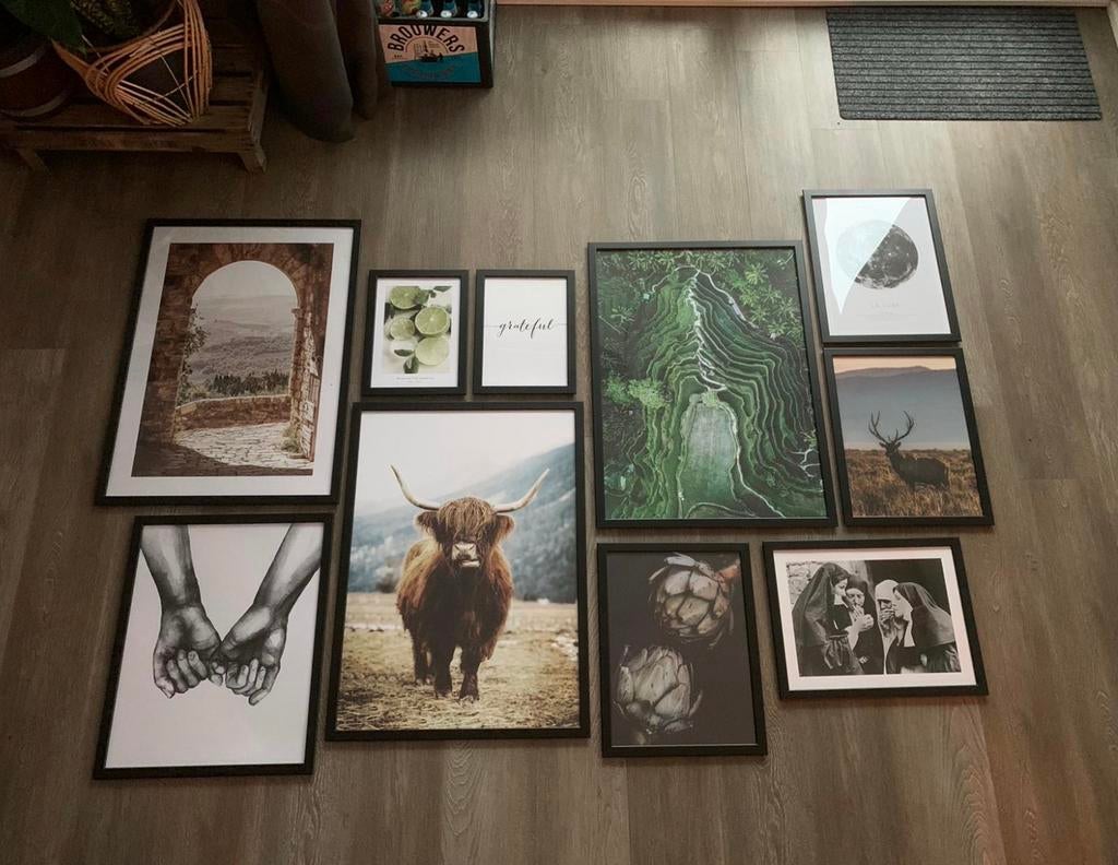 Set van 12 zwarte lijsten (Fiskbo) evt incl desenio posters, Huis en Inrichting, Woonaccessoires | Lijsten, Ophalen, Kunststof